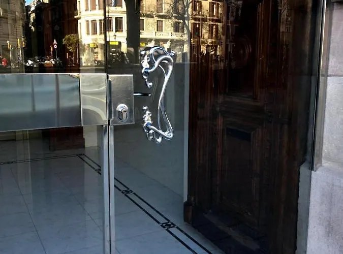 Mr. Serrano Apartmán